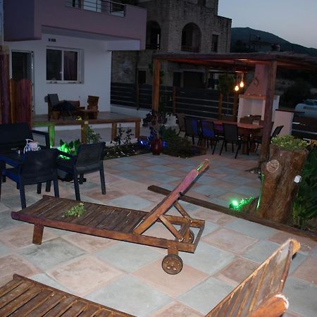 Haritos Holidays Home Pombia Bagian luar foto