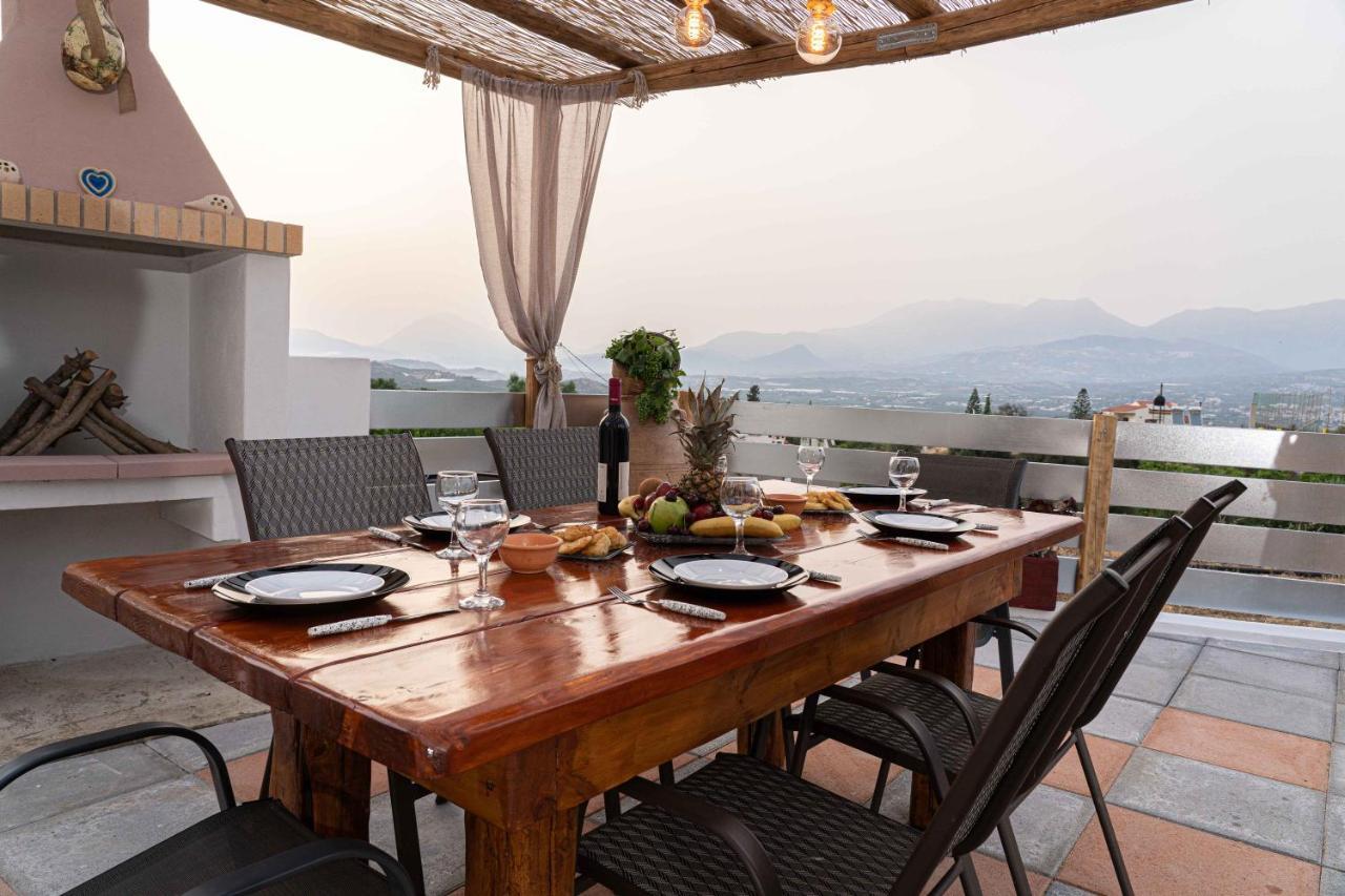 Haritos Holidays Home Pombia Bagian luar foto