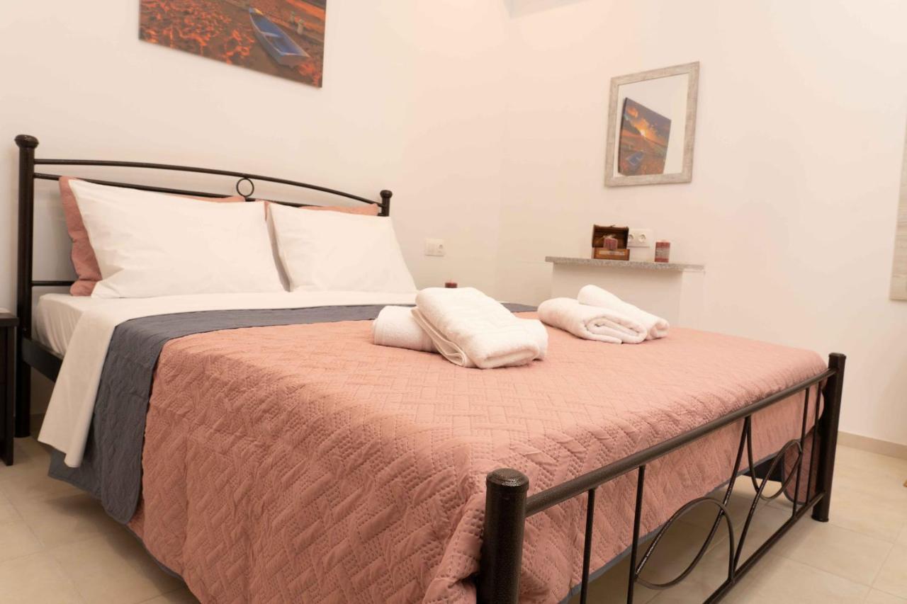Haritos Holidays Home Pombia Bagian luar foto