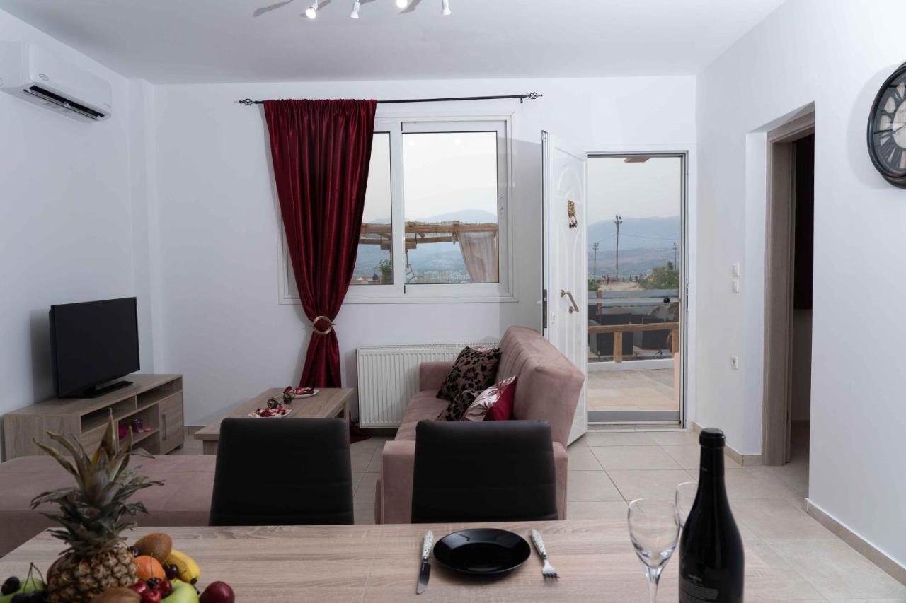 Haritos Holidays Home Pombia Bagian luar foto