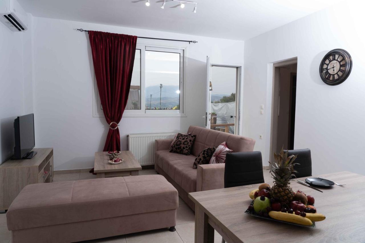 Haritos Holidays Home Pombia Bagian luar foto