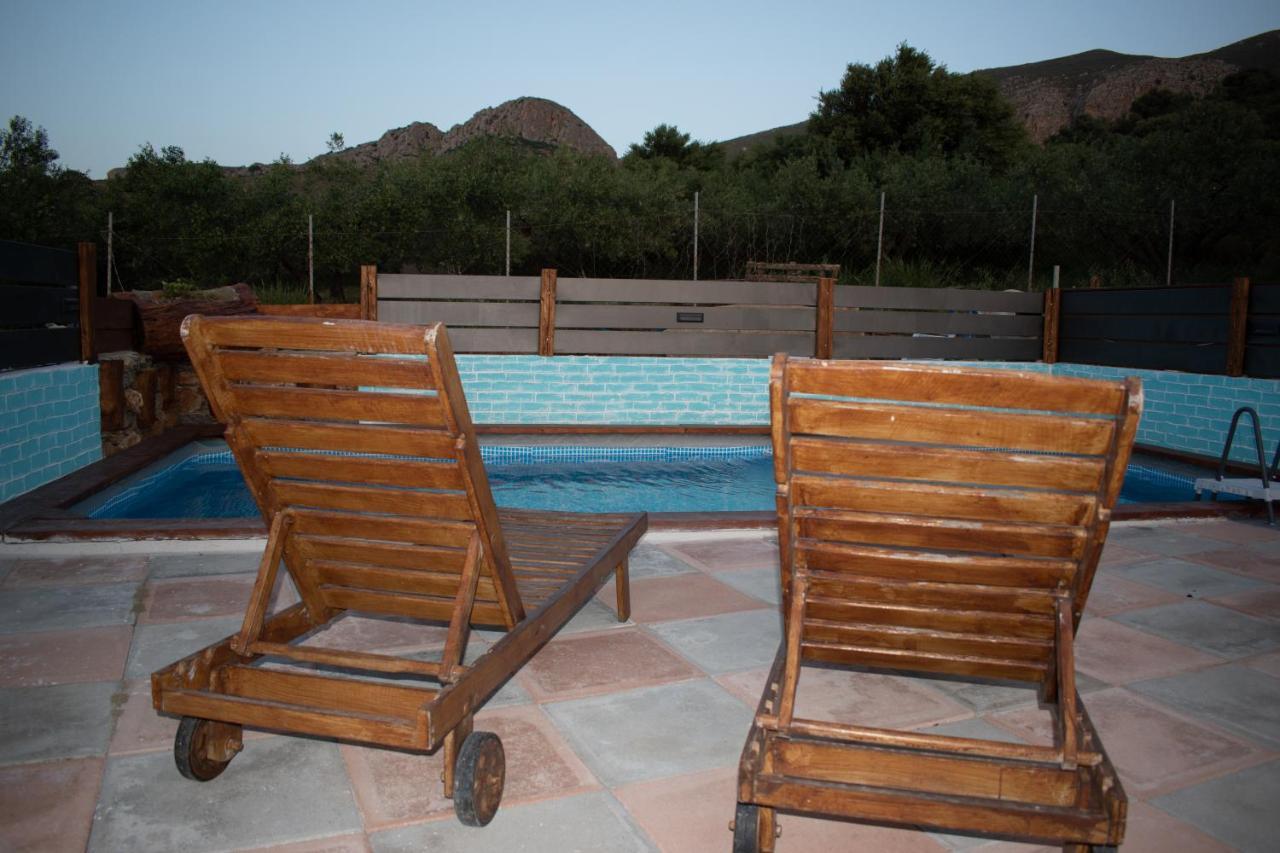 Haritos Holidays Home Pombia Bagian luar foto